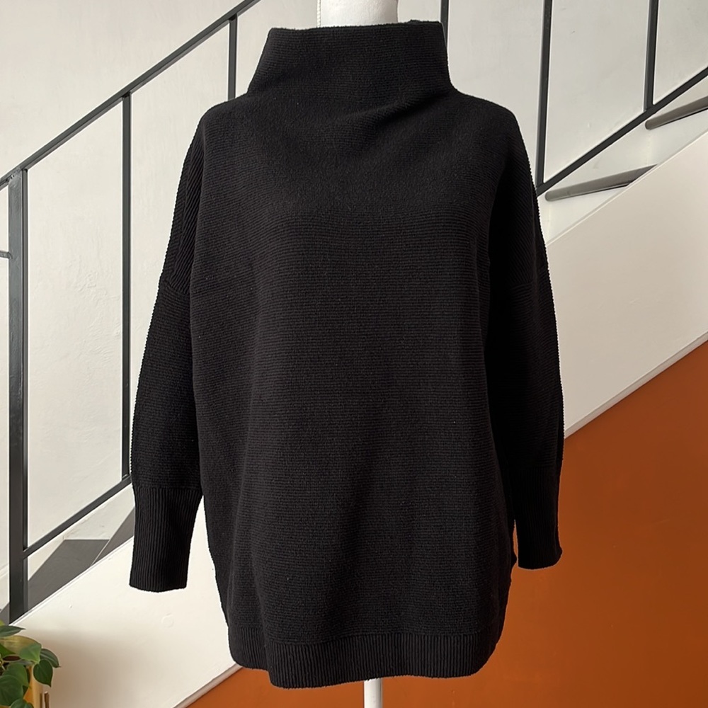 Free People Ottoman Slouchy Tunic Sweater in Black Size XS - Picture 2 of 8